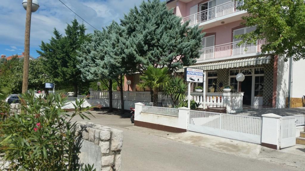 Apartmani Royal Zganec Crikvenica Esterno foto