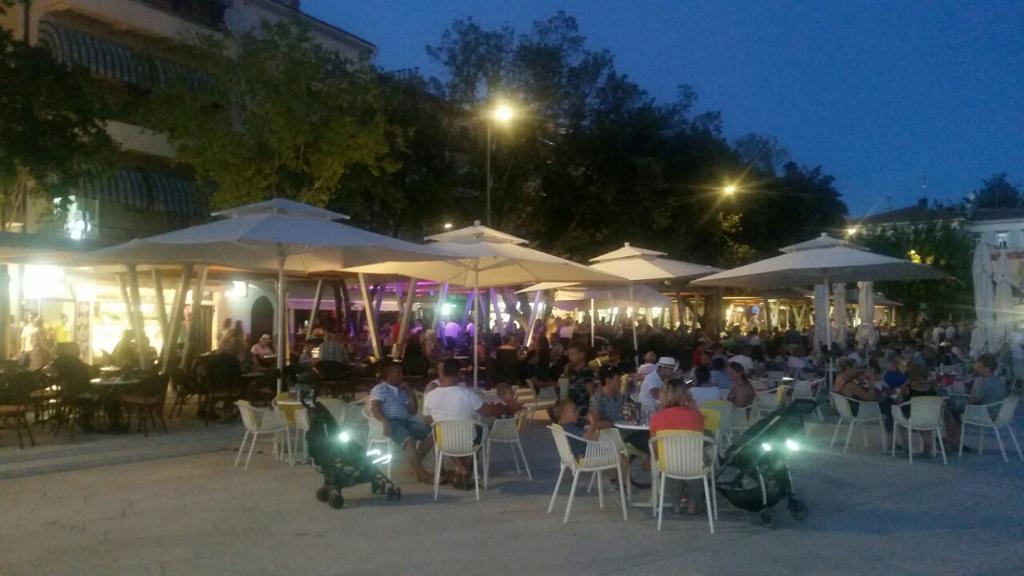 Apartmani Royal Zganec Crikvenica Esterno foto
