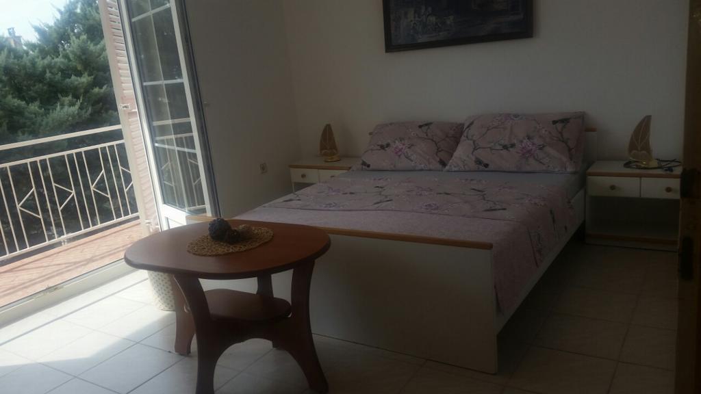 Apartmani Royal Zganec Crikvenica Esterno foto