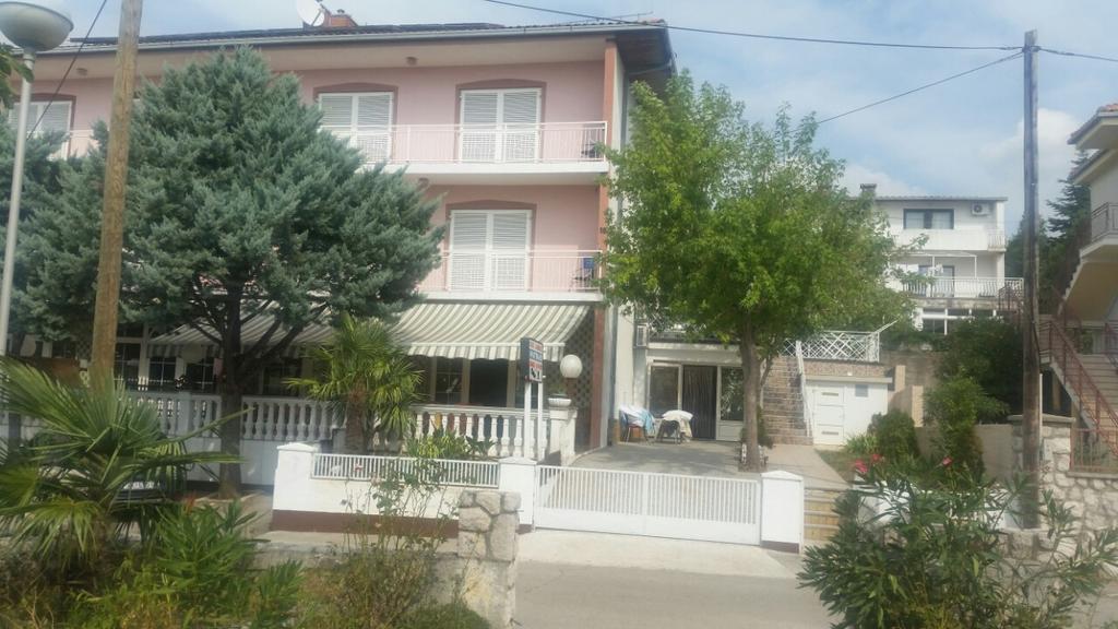 Apartmani Royal Zganec Crikvenica Esterno foto