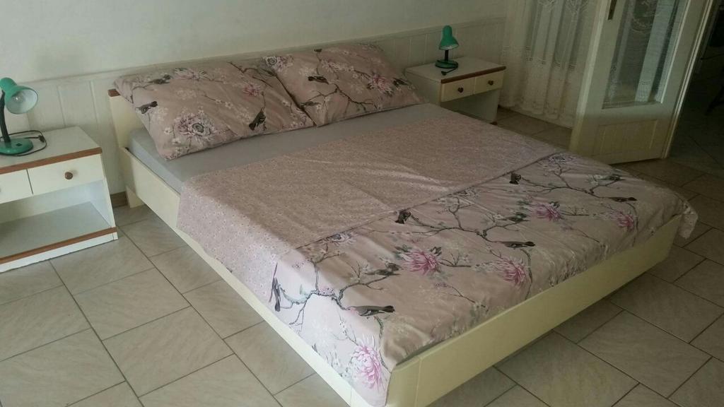 Apartmani Royal Zganec Crikvenica Esterno foto