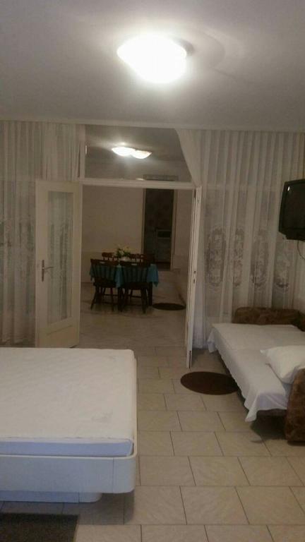 Apartmani Royal Zganec Crikvenica Esterno foto