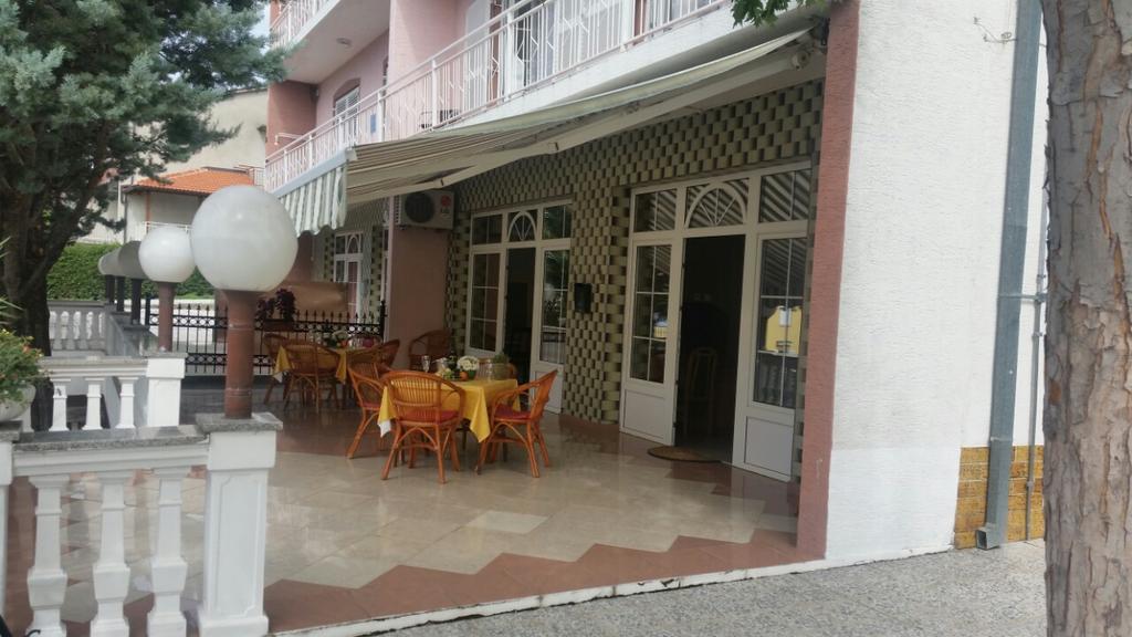 Apartmani Royal Zganec Crikvenica Esterno foto