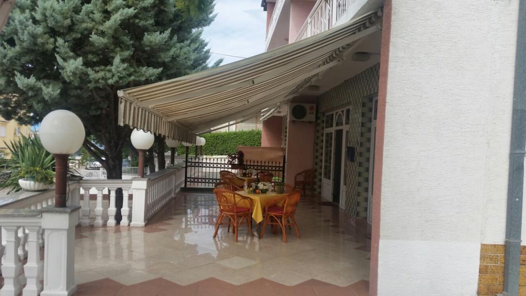Apartmani Royal Zganec Crikvenica Esterno foto