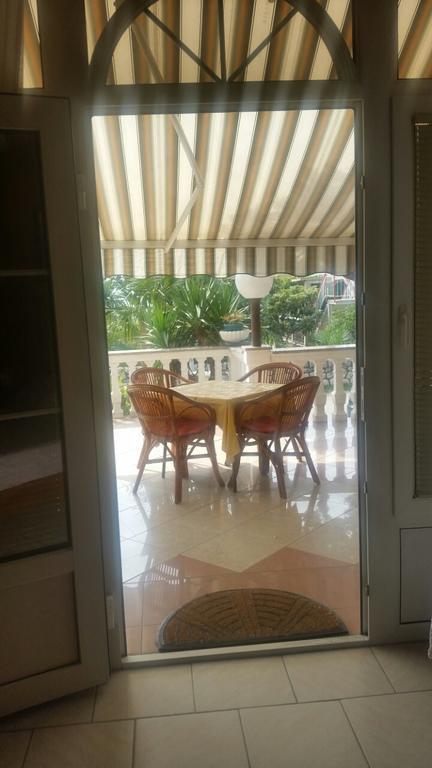 Apartmani Royal Zganec Crikvenica Esterno foto